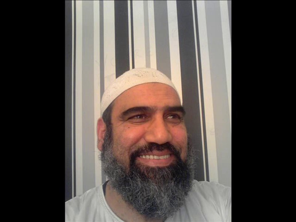 10 ACTES QUI FONT SORTIR DE L'ISLAM / LLIES MAHFOUDI