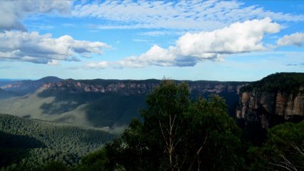 Zaman geçerken sende geçmeyen bir “ben” var, farkında mısın?