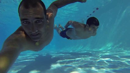 Raptor 700 - Piscine Slow Motion GoPro HD