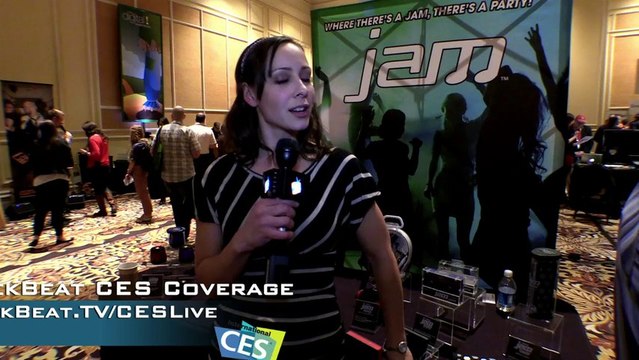 CES 2014: New Styles in Bluetooth Speakers from HMDX - GeekBeat.TV