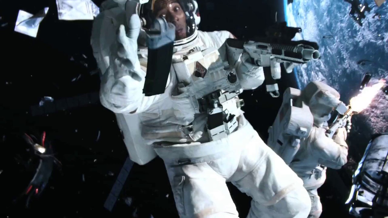 Call of Duty : Ghosts - Epic Night Out w/ Megan Fox