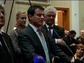 Valls sort vainqueur du bras de fer contre Dieudonné - 10/01