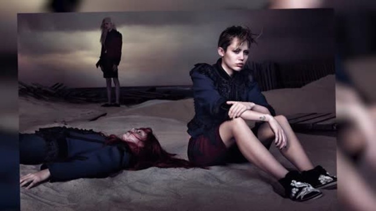 Miley Cyrus pose pour Marc Jacobs