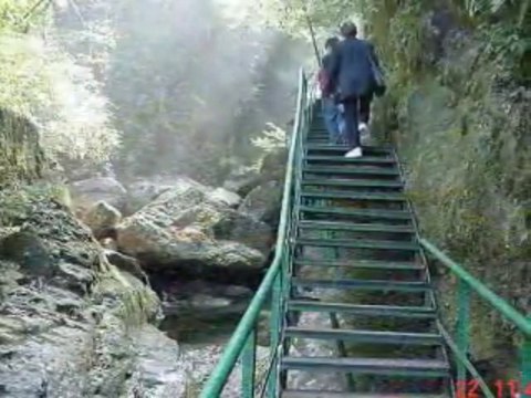 Vintage Video - Fuzhou Scenic Mountains and Slow Train 2004. China Holidays