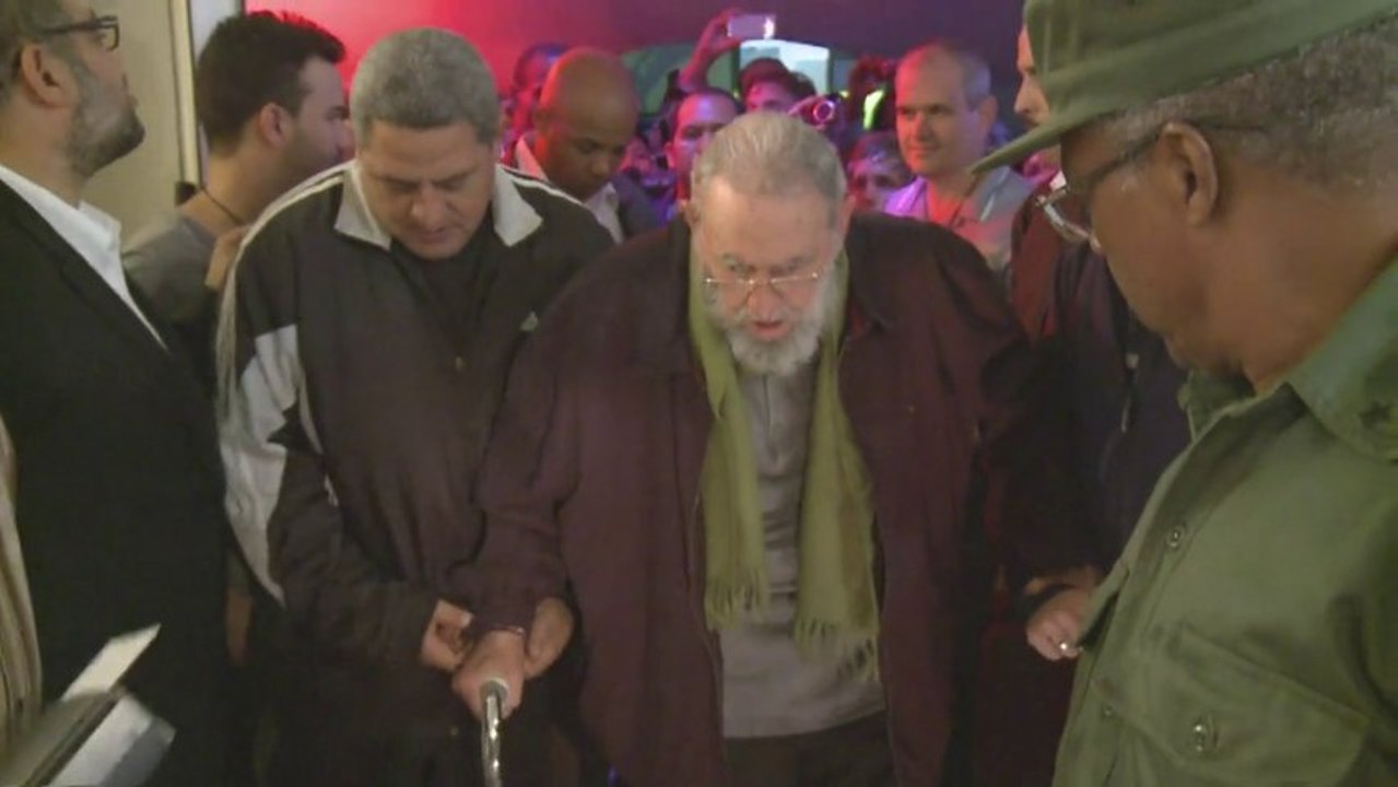 Fidel Castro apparaît en pubic pour la première fois depuis neuf mois