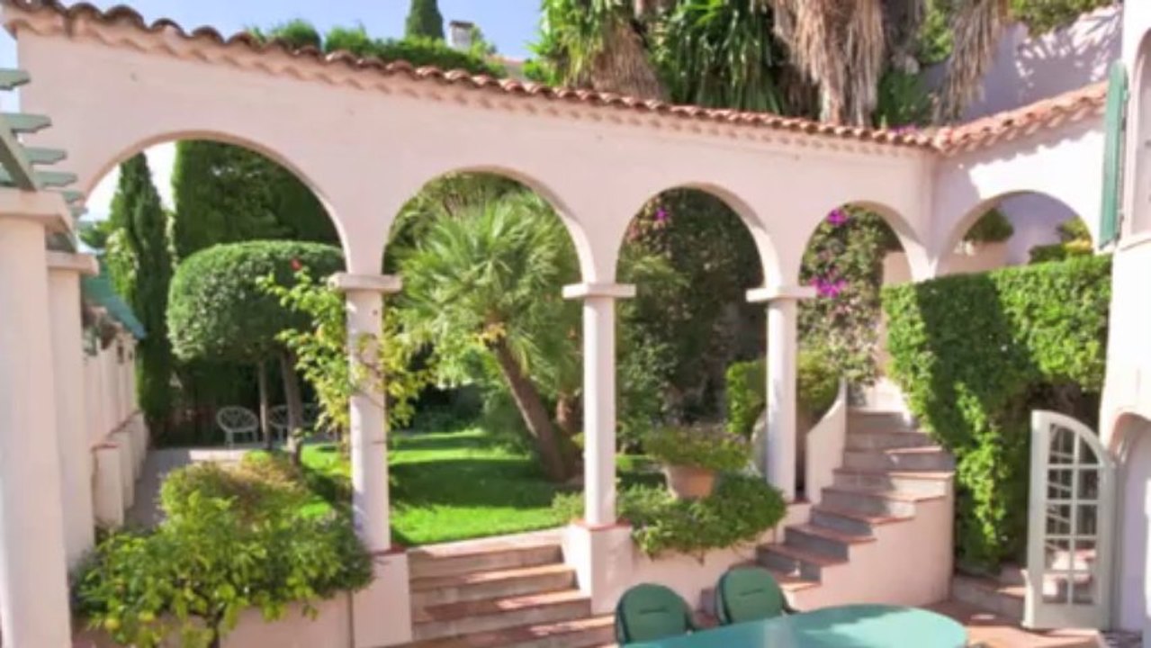 VILLA de caractère à VENDRE - Beaulieu-Sur-Mer - Vue mer panoramique - proche mer et commerces