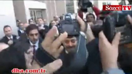 Zekeriya Öz alkışlarla ayrıldı