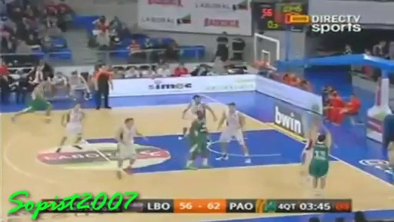 Εκφωνητής φωνάζει "Σ'αγαπώ" για τον Διαμαντίδη!