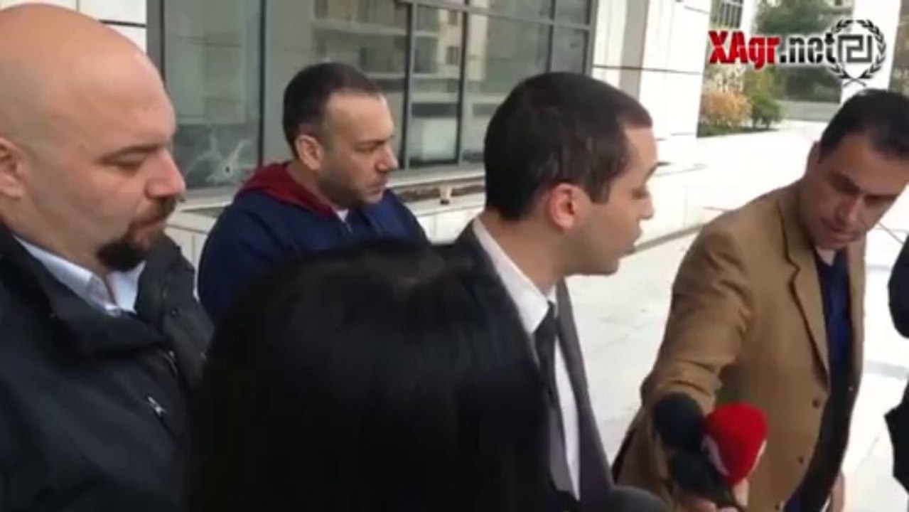 Οι δημοσιογράφοι κατέβασαν τα μικρόφωνα στις δηλώσεις Κασιδιάρη