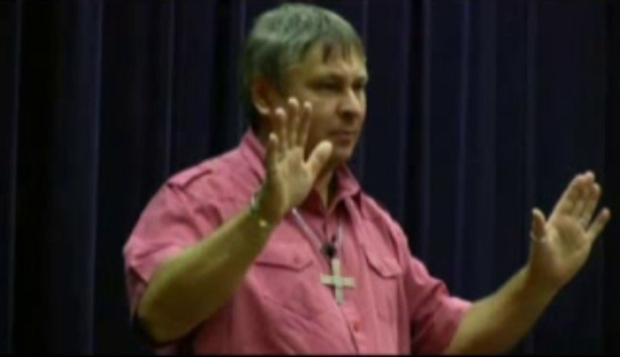 Villás Béla Móricz János és a Táltos Barlang Ecuadorban