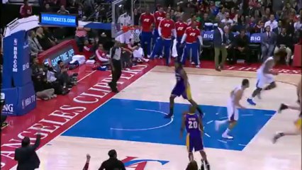 Dunk of the Night - Blake Griffin
