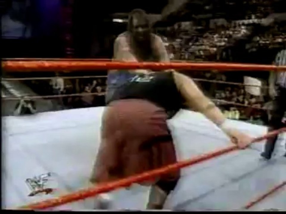 WWF Phineaus Godwinn vs Mosh