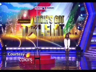 Hot pole dance by Indian girls