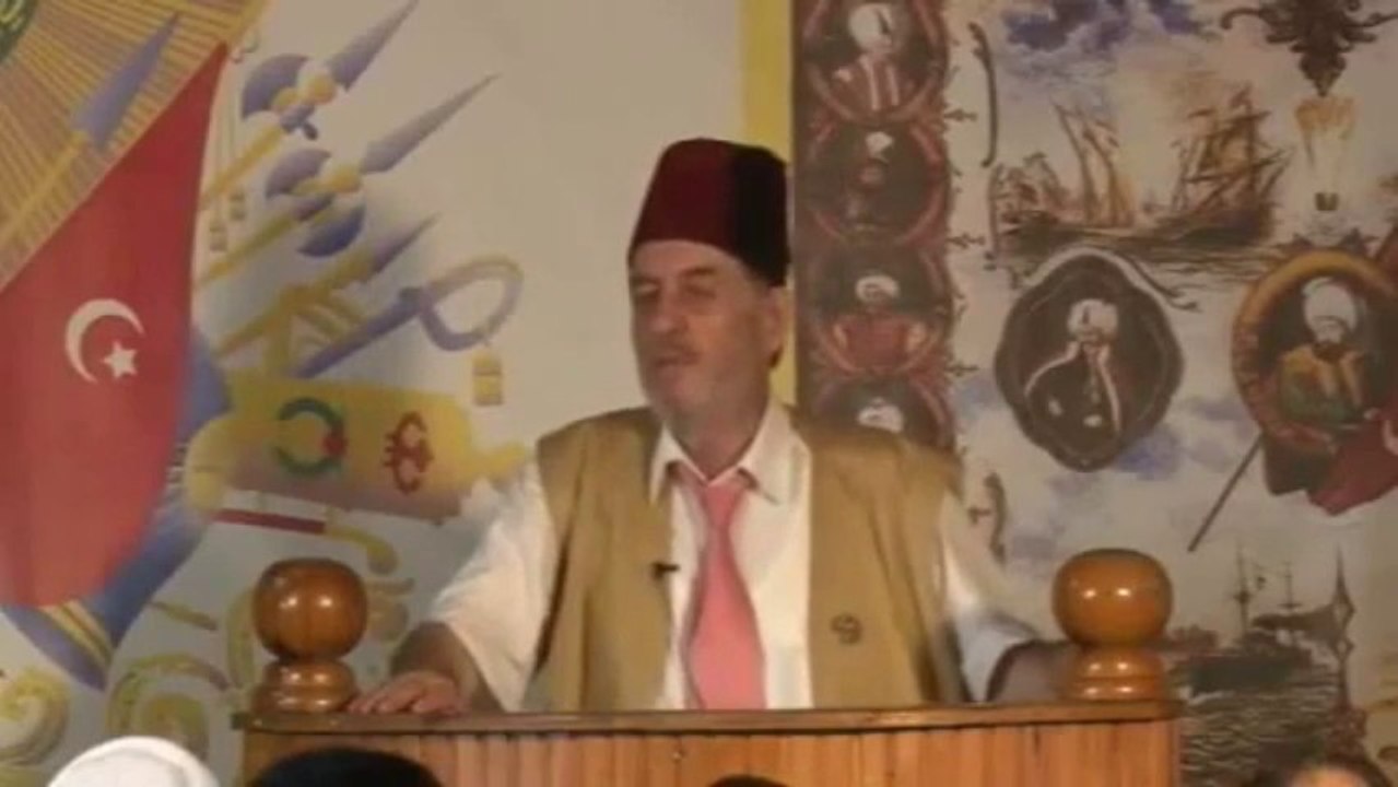 Kadir Mısıroğlu - Dar Kafanla Osmanlıyı Tenkid Ediyorsun ulan Kemalist Mal