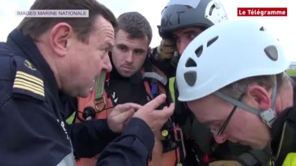 Manche. Opération de marquage du voilier Poujoulat