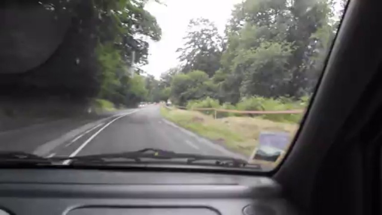 Clio V6 les essarts 2013 demarrage