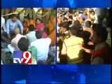VIP devotees protest non-issuance of tickets for Tirumala darshan