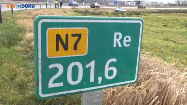 Auto uit de bocht bij Ring Groningen - RTV Noord