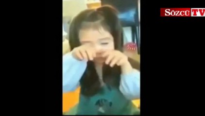 Ufak kız oyunculara taş çıkarttı