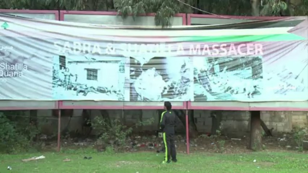 Liban: des refugiés palestiniens célèbrent la mort de Sharon