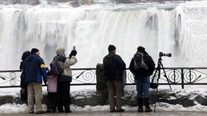 Cataratas del Niágara congeladas por ola de frío