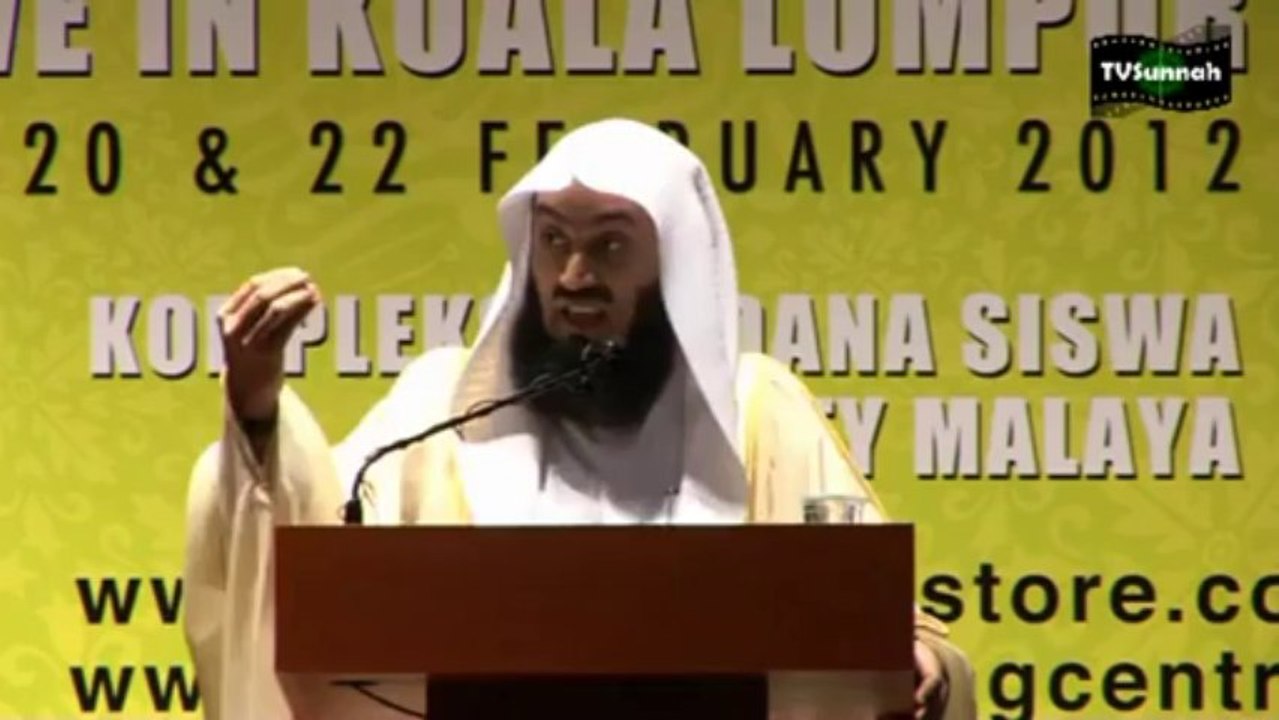Praise Your Spouse, shprt clip by Mufti Ismail Menk