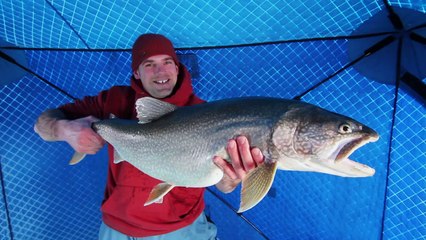 Pêcher une grosse truite de lac