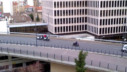 Grève des Taxis : Circulation bloquée sur le boulevard  circulaire à la Défense