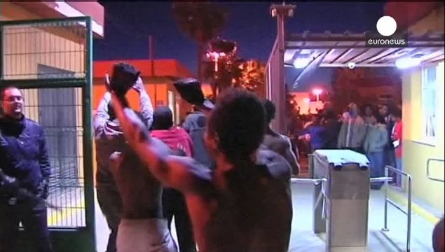 Immigrazione: nuova ondata a Melilla, centro d'accoglienza oberato