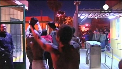 İspanya'nın Melilla bölgesine son yılların en büyük kaçak göçmen akını