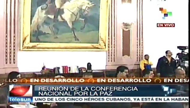 Llaman en Venezuela a defender ideas con palabras y no con violencia