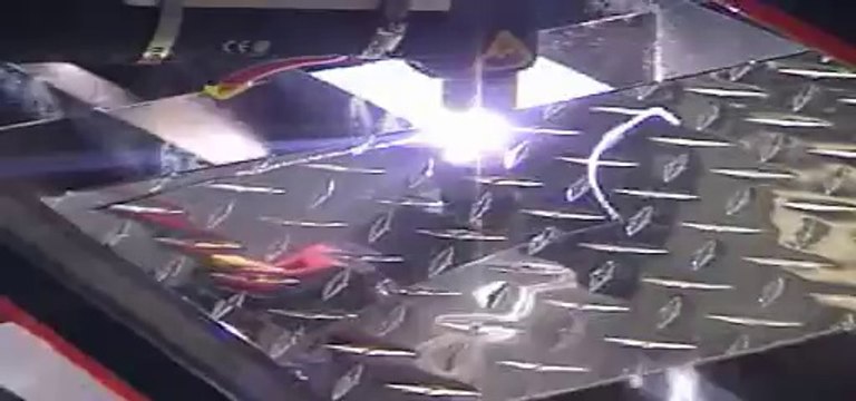 CNC PLASMA CUTTING TABLE Torch Height Control
