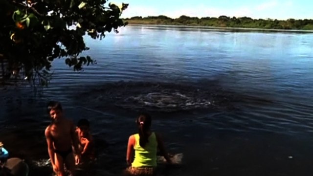 Filthy, stagnant floodwaters threaten thousands of Bolivian children