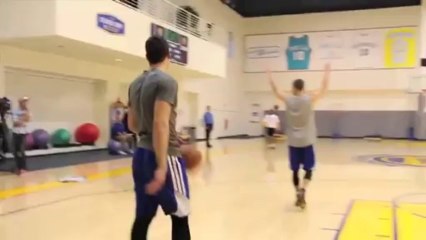 Το πιο μακρινό σουτ από τη μία άκρη στην άλλη