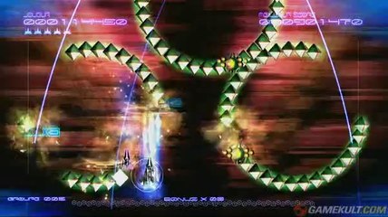 Galaga Legions - Suivez la ligne