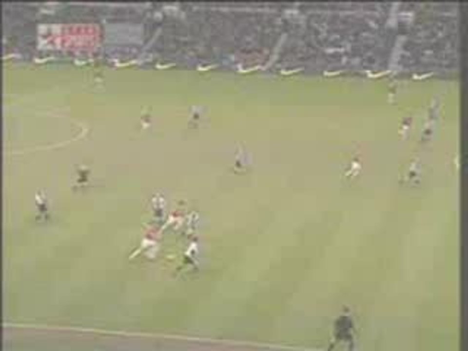 Manchester U. 1 - 0 West Bromwich A.