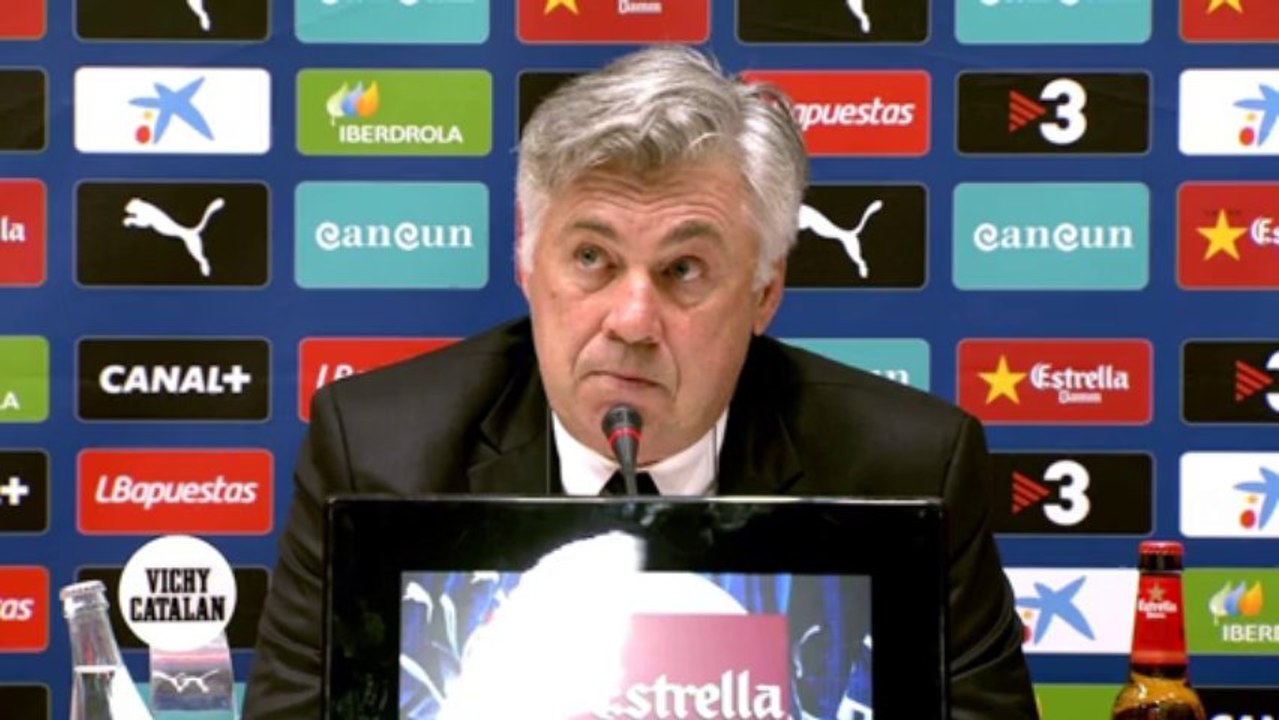 Carlo Ancelotti alaba a Pepe