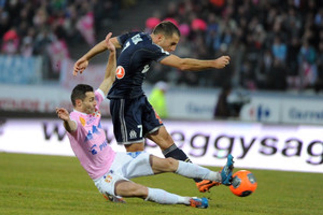SUPERBE But Benoît CHEYROU (22ème) - Evian TG FC - Olympique de Marseille - (1-2) - 12/01/14