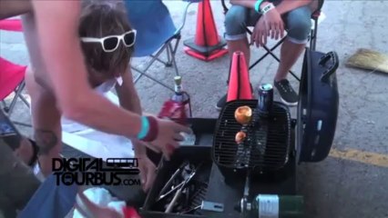 The Venetia Fair - BUS INVADERS Ep. 251 (Warped Edition)