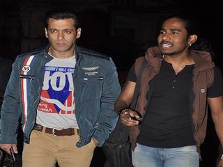 Salman Khan Auditions Struggling Singer On Street
