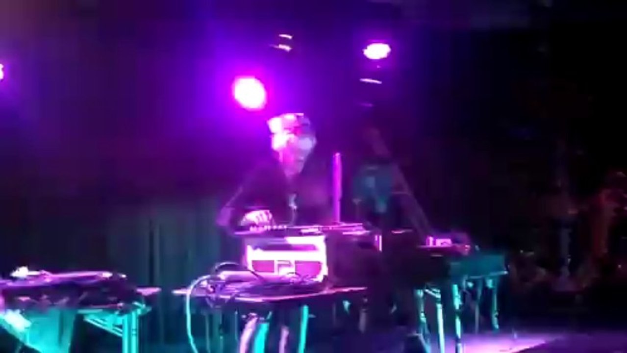 Aum Made Live - Nouvel an (Elektronik Des Saisonniers) Villars De Lans - France