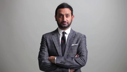 Cyril Hanouna, l'homme qui met les pieds dans le paf