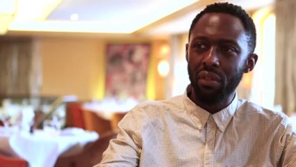 Thomas N'Gijol met de la 4G dans le foot !