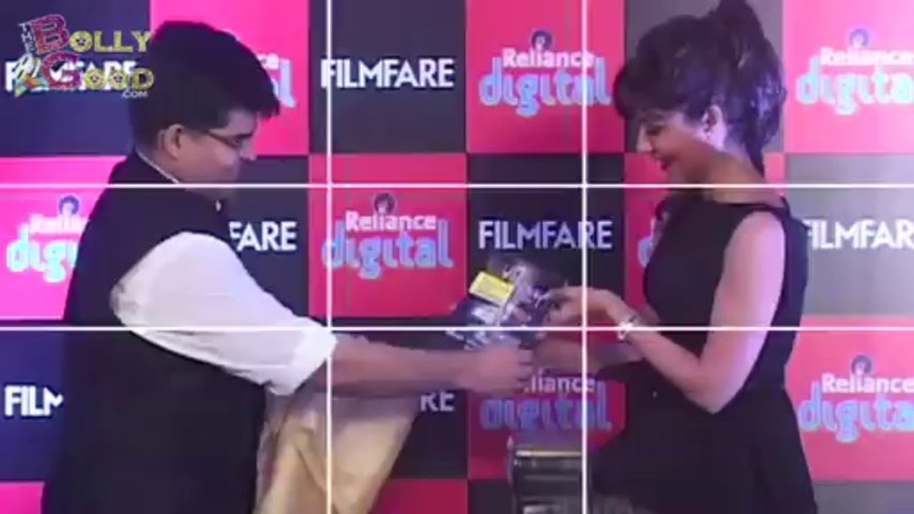 Chitrangada Singh Launches 'Reliance Digital Filmfare Calender 2014' | Latest Bollywood News