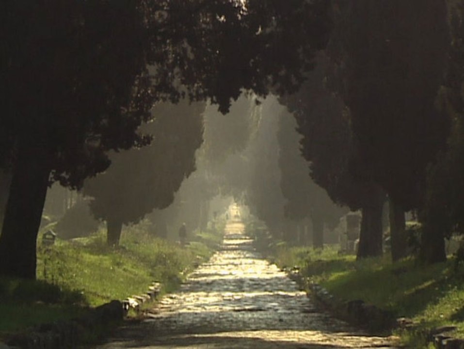 Secrets et réalités des voies romaines 2002 Réalisation : VM-GROUP- Paris Production exécutive : Direction des routes -Culture 2000 de l'Union Européenne sujet routes de l'Empire Romain