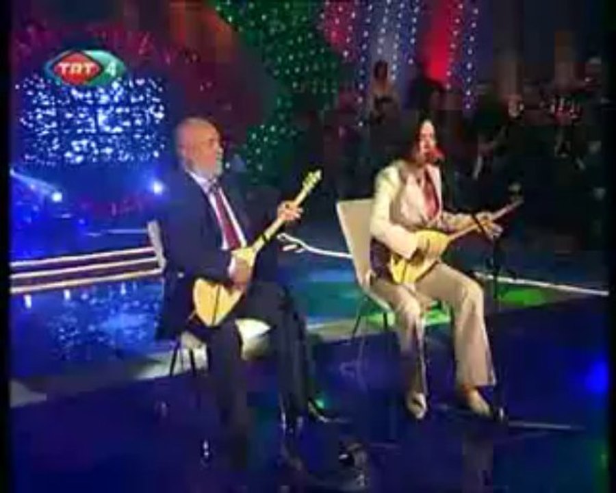 (Musa Eroglu - Özlem Özdil) Bugün dost yaralanmis