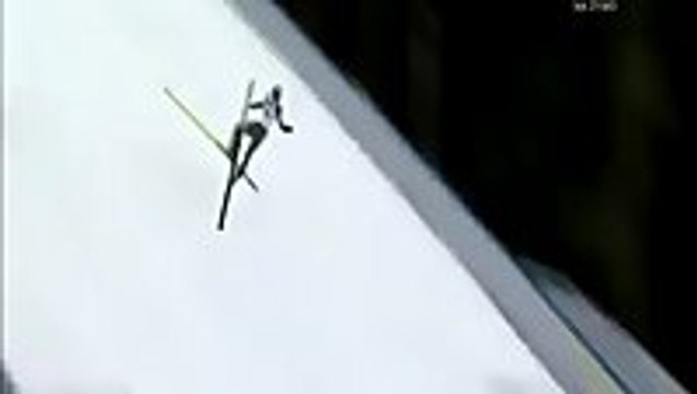 Terrible ski jumping crash