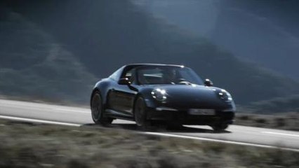 PORSCHE 911 TARGA