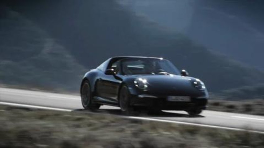 PORSCHE 911 TARGA