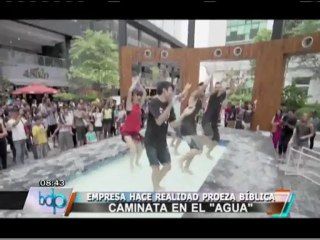 VIDEO: Hacen realidad el sueño de caminar y hasta bailar sobre el agua